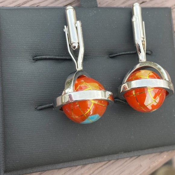 New Red Spinning World Cufflinks with Cufflink Case - Picture 6 of 7